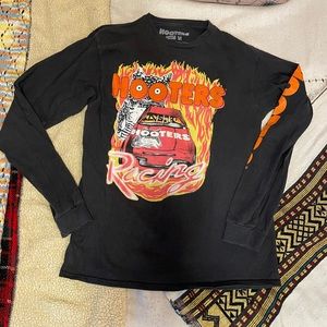 ❤️‍🔥🧨Gone on 12/22: Hooters Racing Long Tee